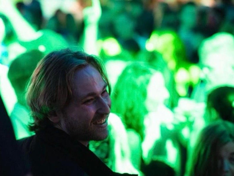 Kevin Knauer bei einer Veranstaltung im Einsatz